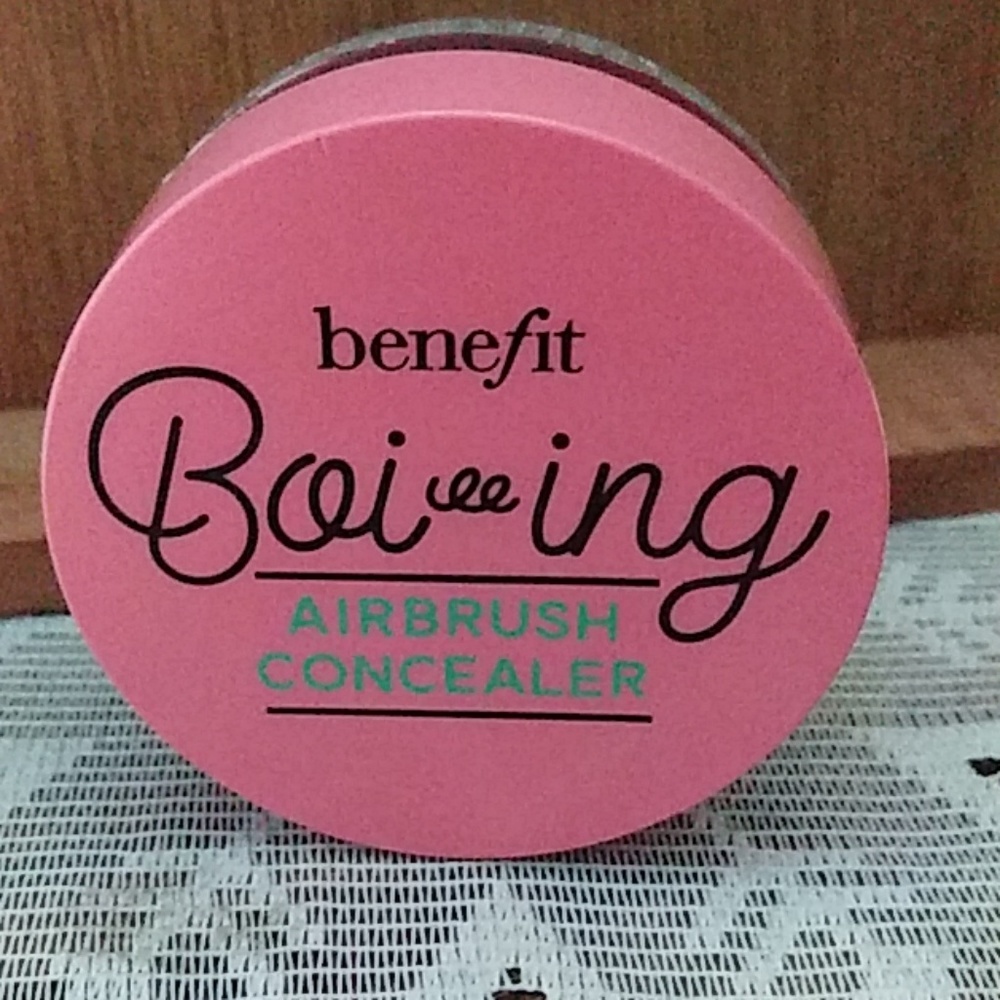 Benefit Boi ing Airbrush Concealer